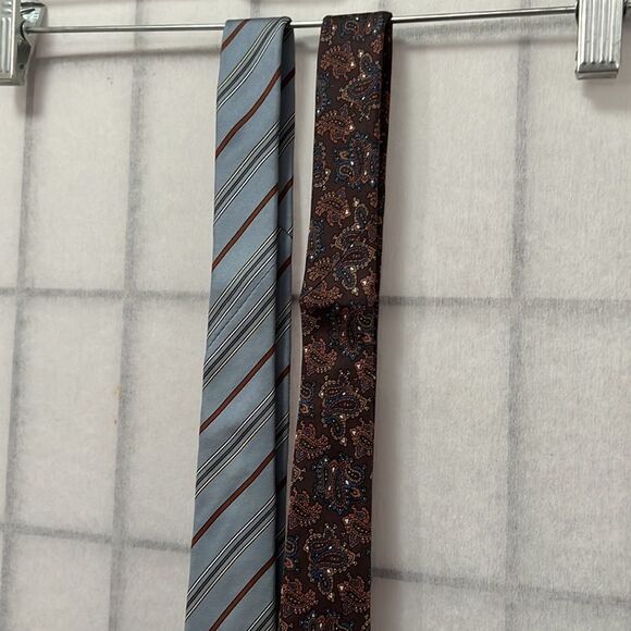 CHRISTIAN DIOR PARIS ALL SILK TIES - Picture 3 of 9
